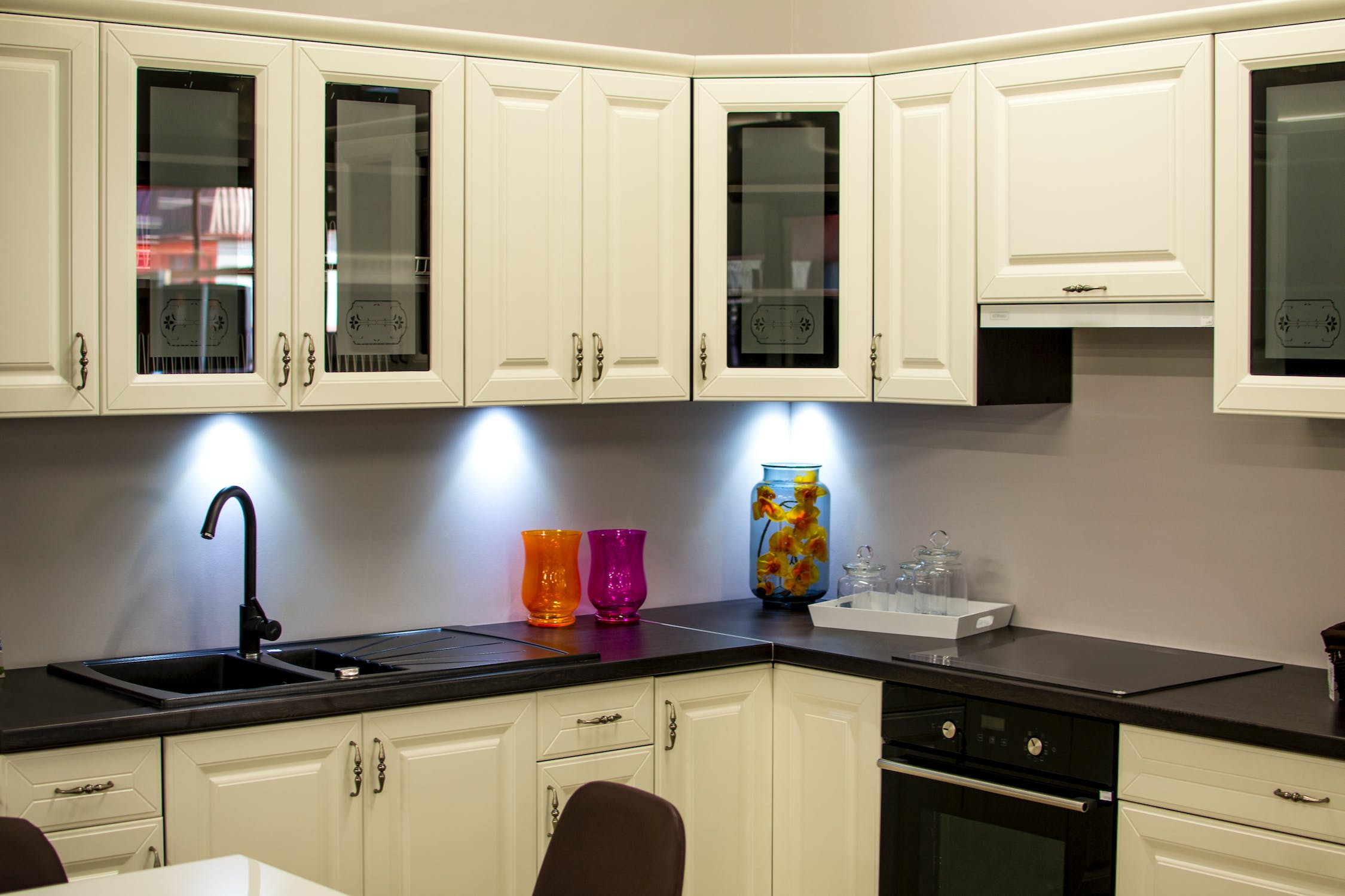 Get Professional Painter Seattle WA Revitalize Kitchen