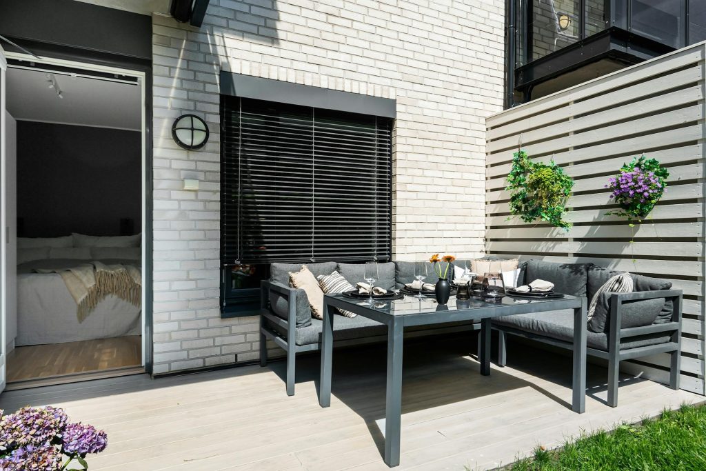 Deck Fence Painter Puyallup Transforming Outdoor Spaces